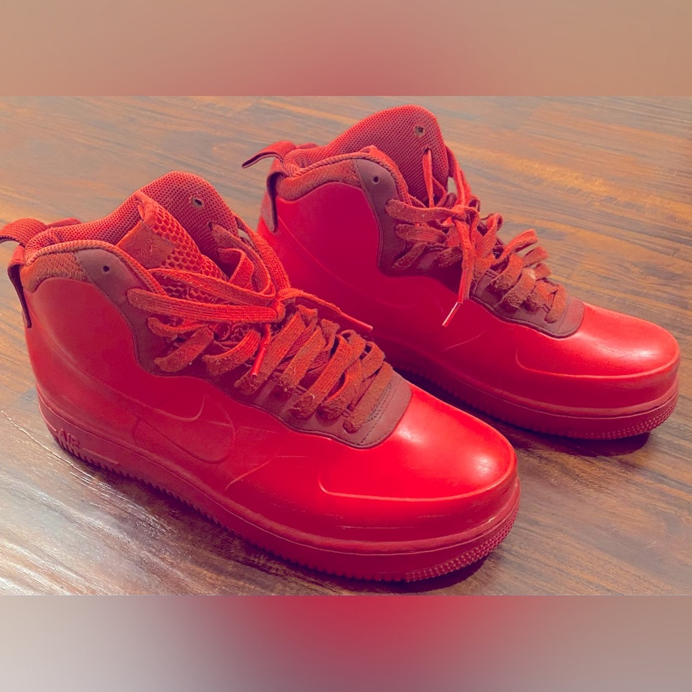 Nike Air Force Foampositse ‘RED’